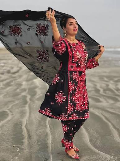 PakhBalo worldwide fashion
